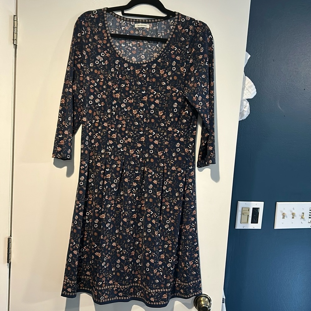 Max studio Jersey fall floral dress